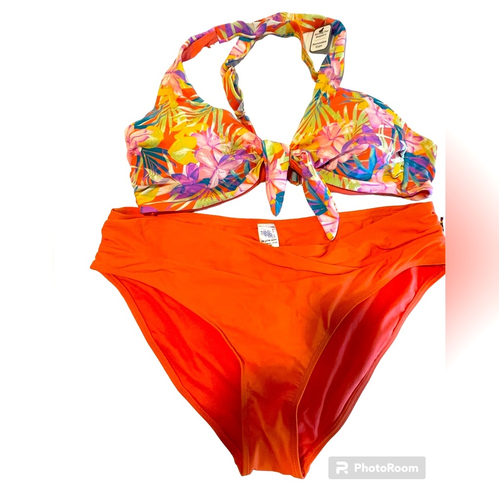 Time and Tru Women’s 2 Piece Swimsuit - size 2X